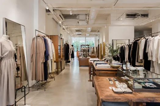 アパレルの店内・現場のようす